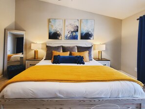 2 bedrooms, desk, iron/ironing board, free WiFi