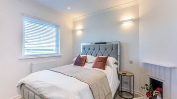 2 quartos, Wi-Fi de cortesia, roupa de cama