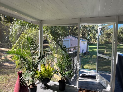 Serene 2-bedroom home on 1/2 acre fenced lot in New Smyrna Beach with WiFi