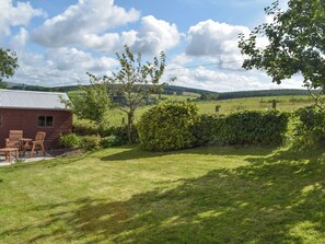 Property grounds - 3 bedroom accommodation in Pinmore, near Girvan (Pinmore, near Girvan)