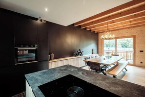 Dining - Le Chalet des Belles - Perfect for a family break (Praz-sur-Arly)