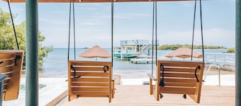 Spacious 5-bedroom beachfront home with AC centrally located in Roatan.