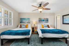 2 多间卧室、熨斗/熨衣板、WiFi、床单