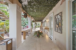 Terrace/patio - Gorgeous 62 Acre Island Estate - 10 Bedrooms in 2 Buildings (Clermont)