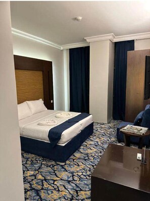 Basic-Doppelzimmer, Bergblick | Kostenloses WLAN