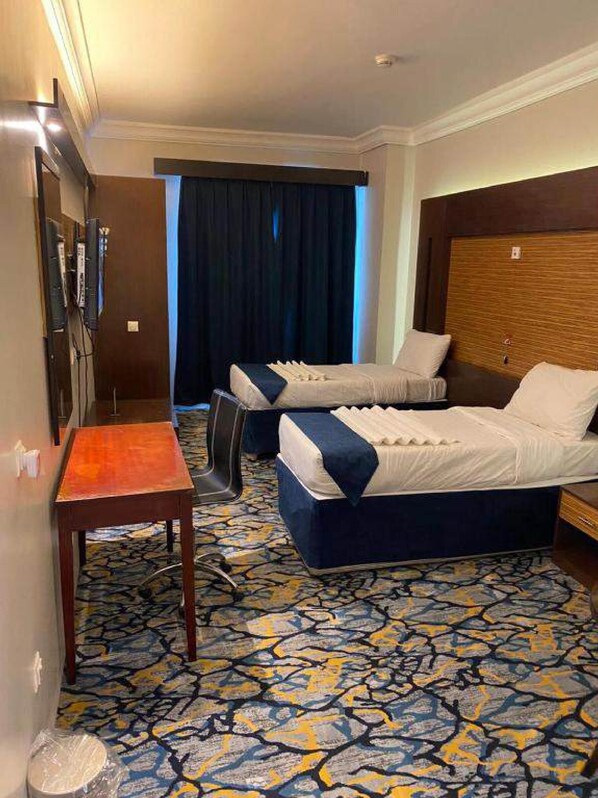 Basic Double Room, Mountain View | Free WiFi