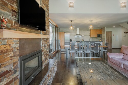 Country House 'La Puerta Del Río Lobos I' with Private Pool, Shared Terrace and Wi-Fi