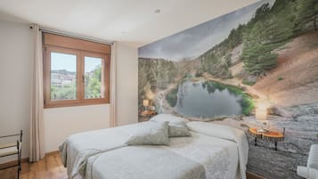 5 dormitorios, tabla de planchar con plancha, wifi gratis y ropa de cama