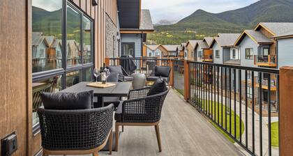 Perfect 3Bed/2Bath Top Floor Mt.Views-Pool/Hot Tub