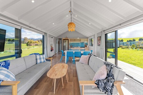 Lush Escape - Lake Taupo Holiday Home