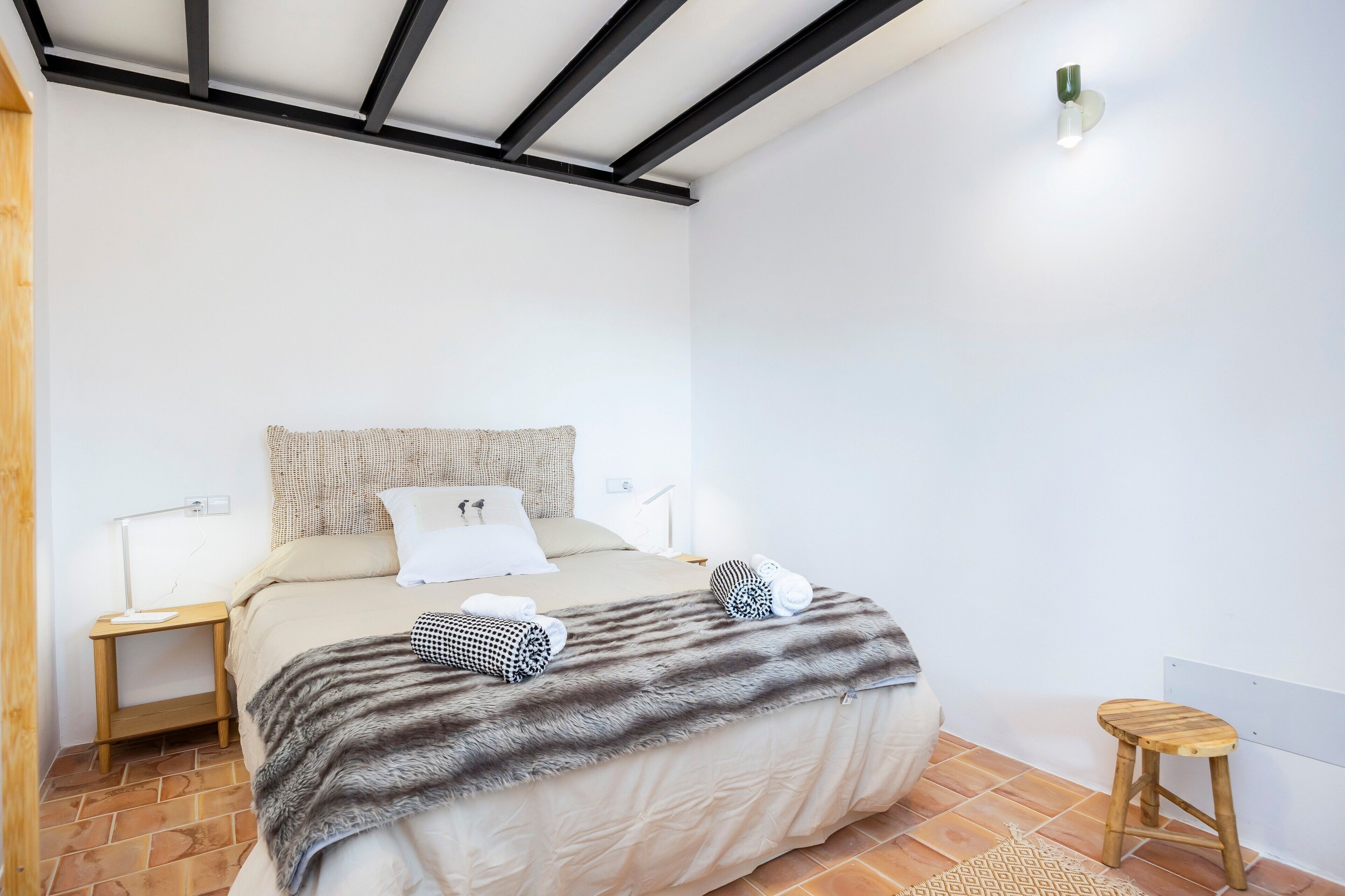 1 dormitorio, tabla de planchar con plancha, wifi gratis y ropa de cama