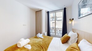 1 habitación, acceso a internet y ropa de cama 
