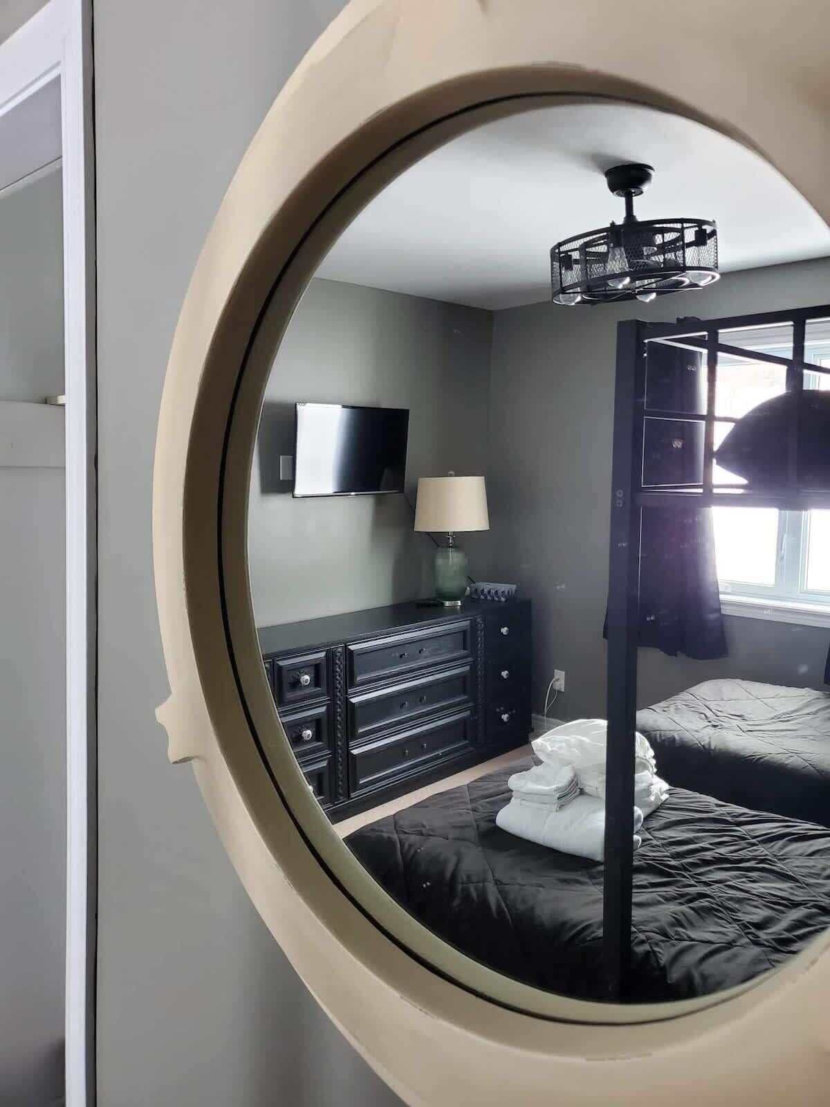 3 chambres, fer et planche à repasser, lit de bébé portatif, Wi-Fi