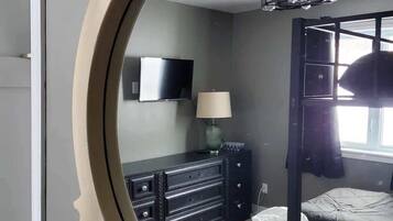 3 chambres, fer et planche à repasser, lit de bébé portatif, Wi-Fi