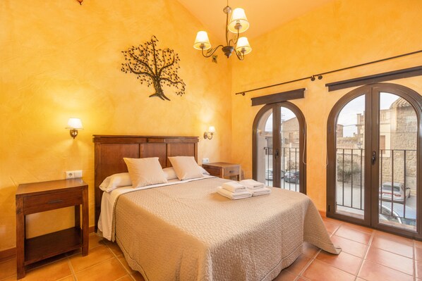 4 chambres, fer et planche à repasser, Wi-Fi gratuit, draps fournis