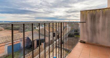 Country House 'Cal Emilia' with Private Terrace, Wi-Fi and Air Conditioning