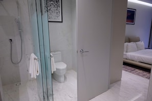 Apartment | 2 bedrooms, Internet - w Majestic 2BR w Modern Balcony in Polanco (Mexico City)