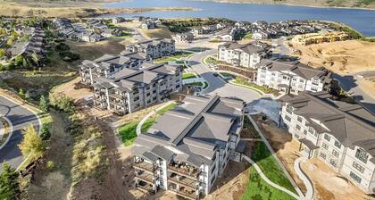 Slope Views Scenic Deer Valley Retreat, Great for Families, 2 King & 2 Bunk Beds