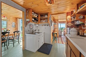 Fridge, microwave, oven, stovetop - The Beach Pea 2 BR/1 BA Beachside bungalow feet from the Maine shore. (Harpswell)