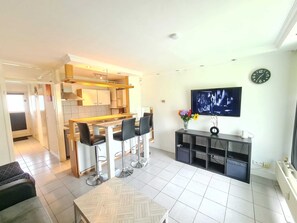 Flat-screen TV - 30N Apartment  (Kelmis)