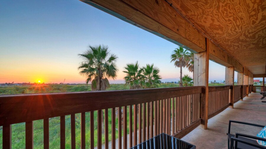 Minutes to the Beach, Pool, Balcony w/ Nature Views Compass 17 by Avantstay
