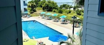 Tybee Island condo in the Savannah Beach and Racquet Club