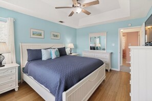 4 chambres, bureau, fer et planche à repasser, accès au Wi-Fi (inclus)