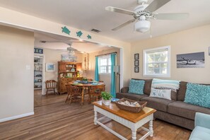 TV - Palmwood Paradise | Steps from the Beach | Fire Pit + Porch + Family Friendly (Tybee Island)
