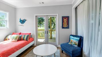 3 soverom, strykejern/-brett, wi-fi (inkludert) og sengetøy