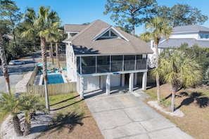 Exterior - Private Pool + Tiki Bar | Beach House Fun w/ Games│Three Buoys (Tybee Island)