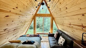 1 habitación, escritorio, tabla de planchar con plancha y wifi