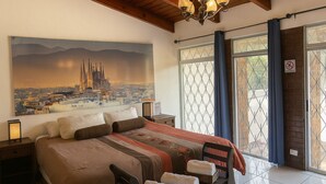 Deluxe Room, Shared Bathroom | Garden view