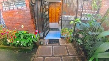 Entrada de la propiedad