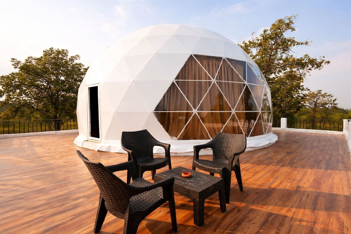 Suite superior, terraza | Escritorio y espacio para trabajar con un portátil