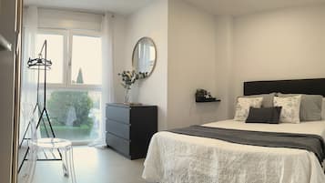 7 bedrooms, iron/ironing board, free WiFi, bed sheets
