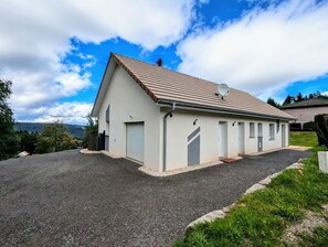 Exterior - New PMR-accessible gîte (Anould)