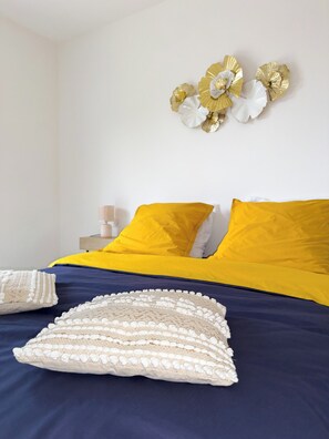2 bedrooms, iron/ironing board, travel crib, WiFi - New PMR-accessible gîte (Anould)