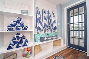 Interior - Beautiful Lakefront home! Summer memories start here! (Rome City)