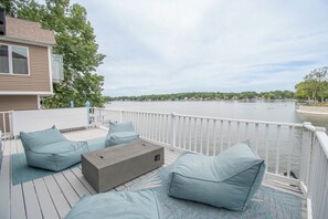 Terrace/patio - Beautiful Lakefront home! Summer memories start here! (Rome City)