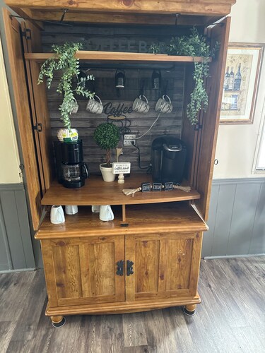 3-bedroom 2 bathroom Mobile home in delightful Union Springs with WiFi, AC