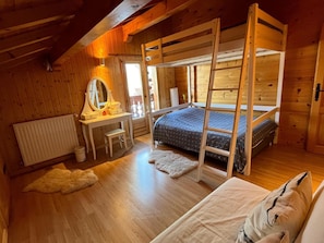 4 camere, ferro/asse da stiro, Wi-Fi, lenzuola