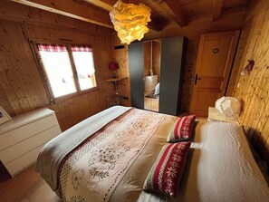 4 Schlafzimmer, Bügeleisen/Bügelbrett, WLAN, Bettwäsche