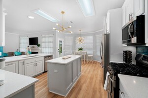 บ้านพักลักซ์ชัวรี่, หลายเตียง, ปลอดบุหรี่, สระว่ายน้ำส่วนตัว | ครัวส่วนตัว | กาต้มน้ำไฟฟ้า