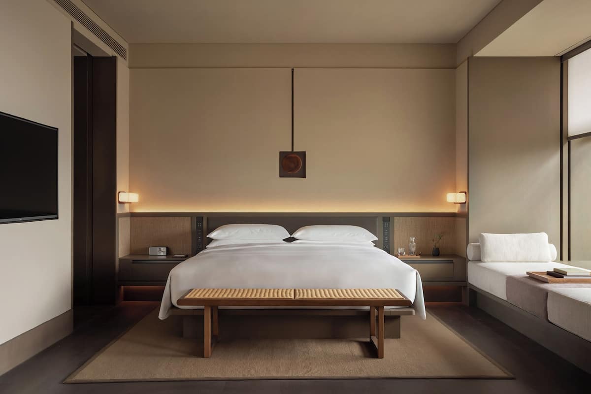 Suite King with Private Garden | Minibar, in-room safe, blackout drapes, free cribs/infant beds