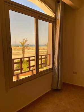 1 bedroom, in-room safe, desk, laptop workspace