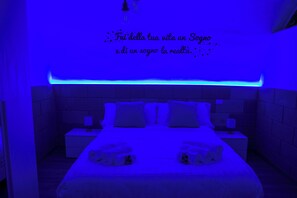 1 chambre, fer et planche à repasser, Wi-Fi gratuit, draps fournis