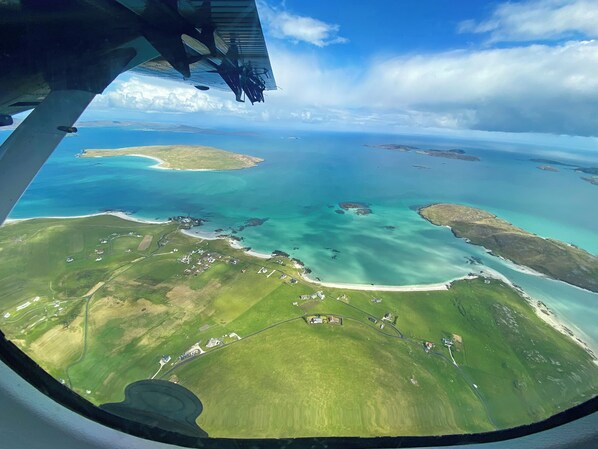 Aerial view - 4 bedroom accommodation in Isle of Barra (Isle of Barra)