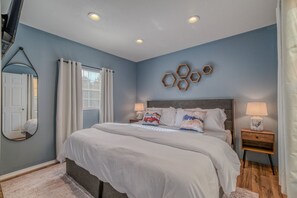 1 bedroom, desk, iron/ironing board, free WiFi