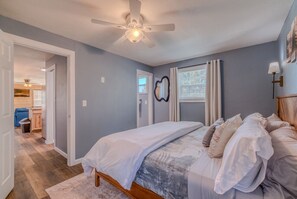 2 Schlafzimmer, Schreibtisch, Bügeleisen/Bügelbrett, kostenloses WLAN