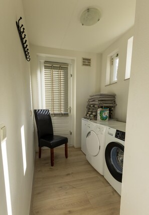 House | Interior - Holiday Home in Ewijk in a Beautiful Area (Ewijk)